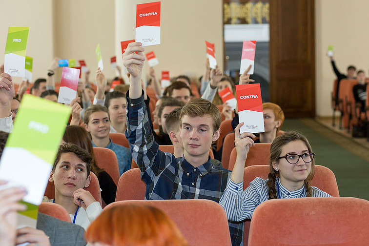 У Запоріжжі пройдуть міжрегіональні дебати проєкту “Молодь дебатує”