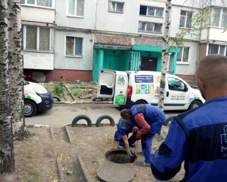 Боротьба із засміченнями в Енергодарі: Як виявилося, в каналізації можна зустріти майже все, що нас оточує