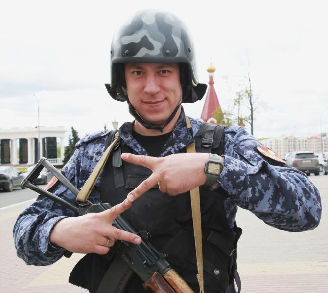 В Саранске росгвардейцы участвуют во всероссийской акции «Своих не бросаем»