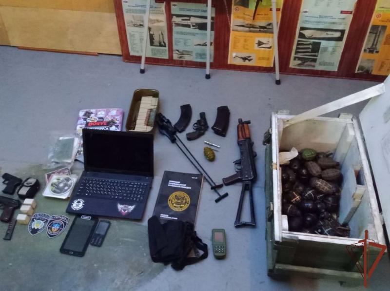 Росгвардейцы обнаружили крупные схроны националистов в Херсонской и Запорожской областях