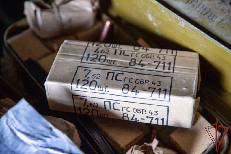 Росгвардейцы задержали пособников ВСУ и нашли схроны с оружием в Лисичанске