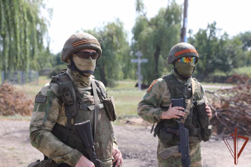 По координатам от Росгвардии подавлены артиллерией 36 операторов украинских беспилотников