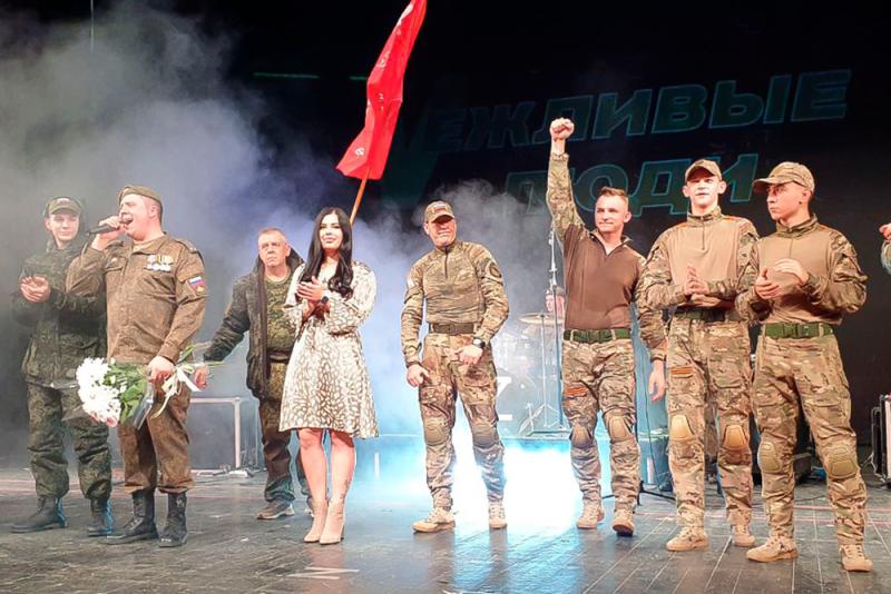 ПРИ ПОДДЕРЖКЕ РОСГВАРДИИ В КРАСНОДАРЕ СОСТОЯЛСЯ ИММЕРСИВНЫЙ КИНО-ТЕАТРАЛИЗОВАННЫЙ ШОУ-ПРОЕКТ «ВЕЖЛИВЫЕ ЛЮДИ»