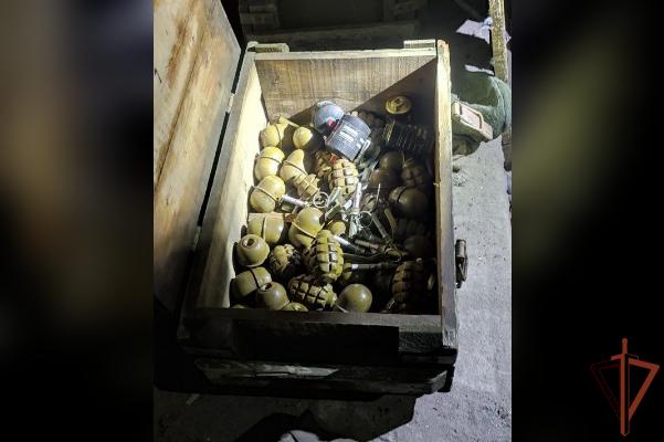 Росгвардия обнаружила крупный схрон в Мариуполе и поразила огнём артиллерии 4 района сосредоточения противника в районе СВО