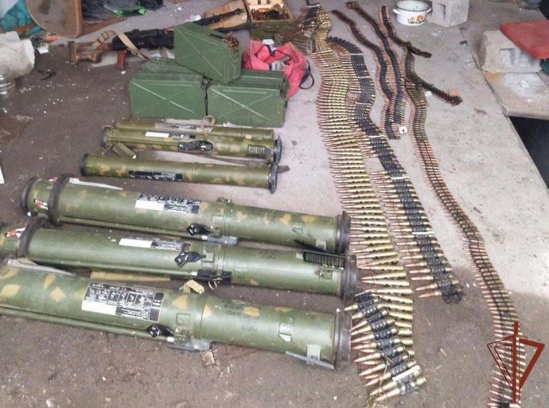 В Запорожской области Росгвардейцы нашли схроны с оружием и боеприпасами
