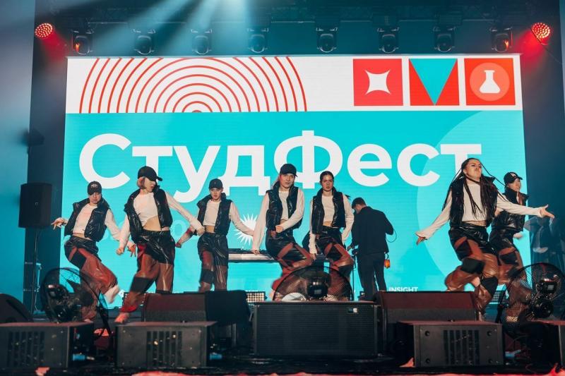 Блогеры из новых российских территорий посетили СтудФест и блогерский Форум в Санкт-Петербурге