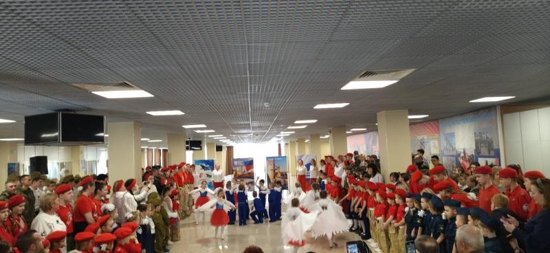 В ГОРОДЕ ВОИНСКОЙ СЛАВЫ...