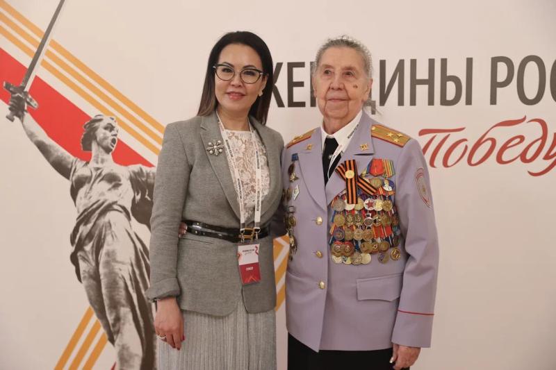 «Женский голос поддержки СВО должен звучать громко!» – сенатор Ольга Епифанова на первом всероссийском форуме «Женщины России Zа победу!»