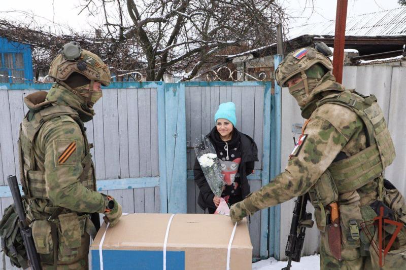 Росгвардейцы исполнили мечту многодетной матери из Луганской народной республики