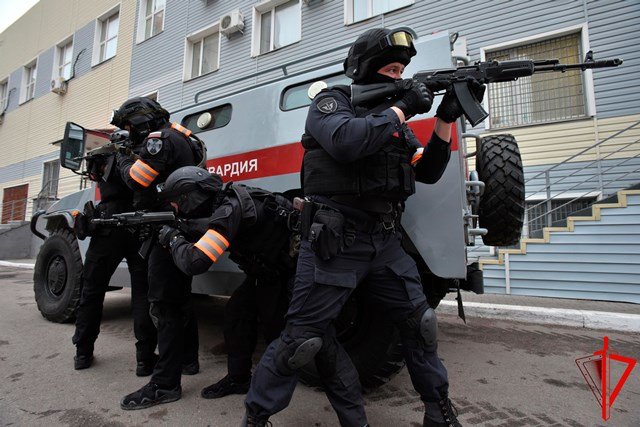 Росгвардия приглашает на службу в Донецкую Народную Республику