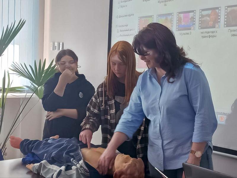 Урок электробезопасности провели специалисты «Орелэнерго» в детском летнем лагере