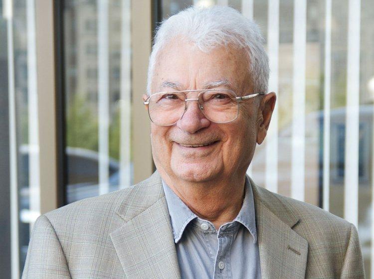 Академик Юрий Оганесян. Жизнь, посвящённая науке