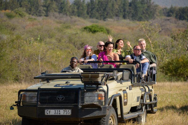 «Я могу идти по головам». Оскар Кучера начал плести интриги в шоу «Новые звёзды в Африке»