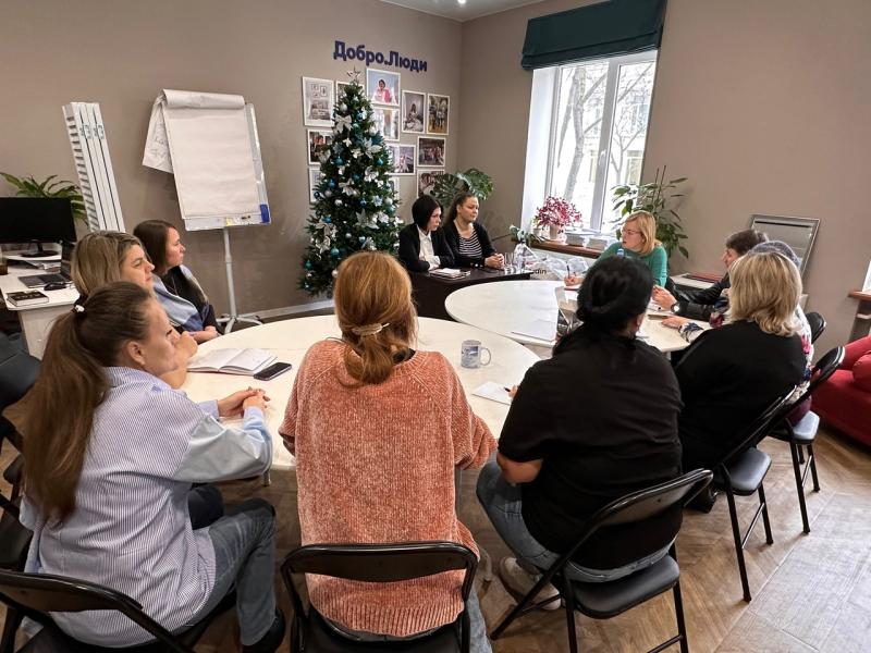 Проект «12 метров» помогает сиротам получить жильё от государства