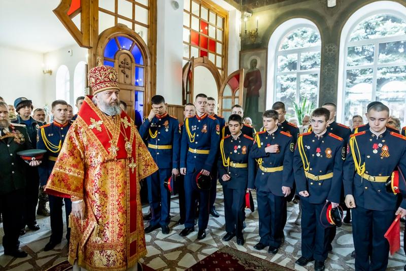 Начальник Росгвардии по Кузбассу генерал-майор Юрий Кель принял участие в торжествах в честь Дня памяти святого Георгия Победоносца