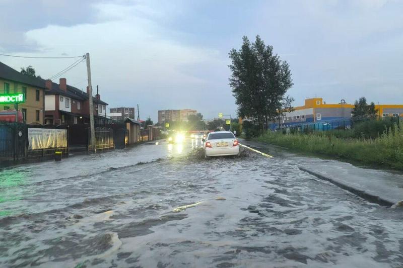 Самые затапливаемые улицы Новосибирска назвали в Единой диспетчерской службе
