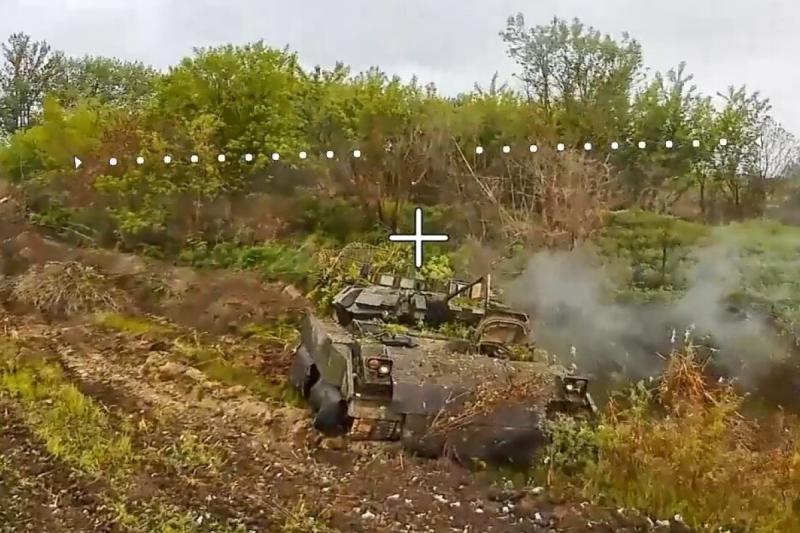 Росгвардейцы уничтожили БМП украинских боевиков в Сумской области