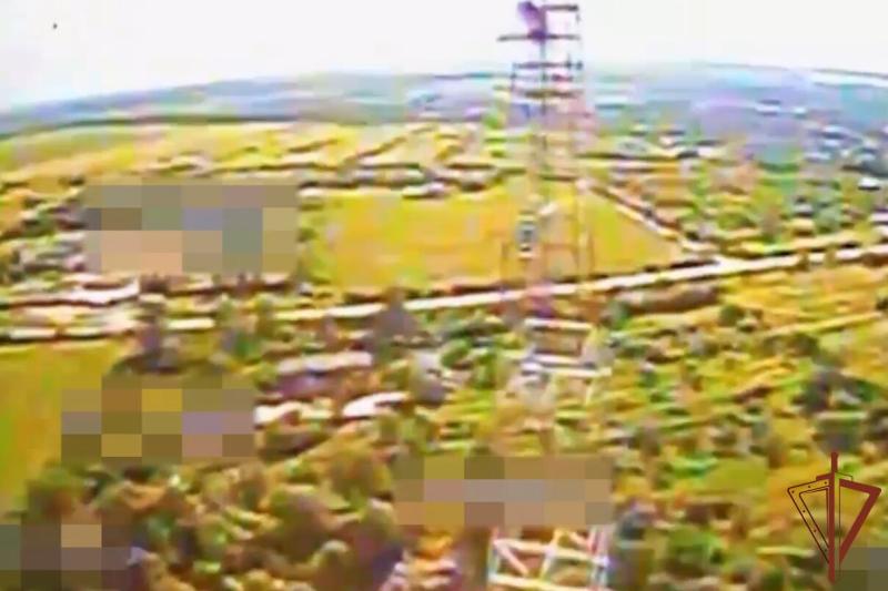 Операторы БПЛА Росгвардии уничтожили ретранслятор связи ВСУ в Сумской области